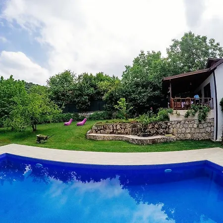 Villa Country Yanik